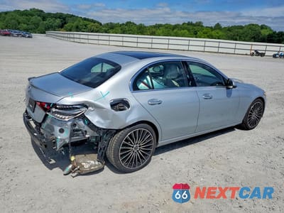 Trzecie zdjęcie samochodu z tyłu: 2026 MERCEDES-BENZ C 300 VIN:W1KAF4GB9TR305570 - miniatura