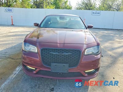 Piąte zdjęcie samochodu w środku: 2022 CHRYSLER 300 VIN:2C3CCADG8NH249266 - miniatura