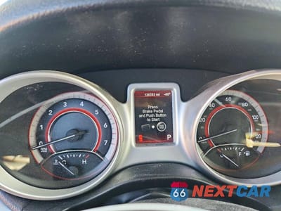 Zdjęcie 9 z 12 samochodu: 2012 DODGE JOURNEY SE VIN:3C4PDCABXCT324228 - miniatura
