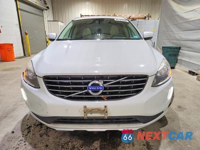 Piąte zdjęcie samochodu w środku: 2015 VOLVO XC60 T5 PREMIER VIN:YV4612RK0F2691595 - miniatura