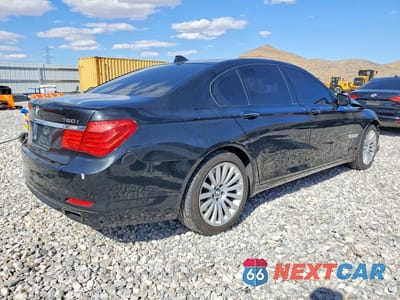 Trzecie zdjęcie samochodu z tyłu: 2012 BMW 750 XI VIN:WBAKC6C56CC396803 - miniatura