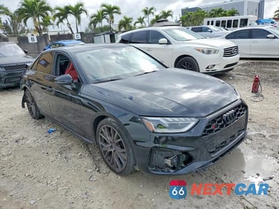Czwarte zdjęcie samochodu z boku: 2024 AUDI S4 PREMIUM PLUS VIN:WAUB4AF47RA082407 - miniatura