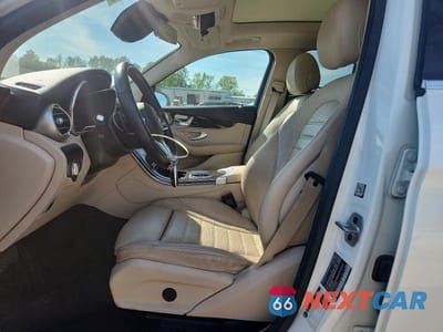 Zdjęcie 7 z 13 samochodu: 2021 MERCEDES-BENZ GLC 300 VIN:W1N0G8DB5MV319742 - miniatura