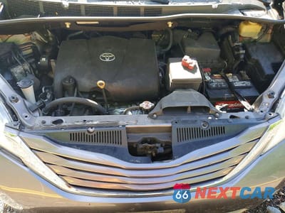 Zdjęcie 12 z 13 samochodu: 2017 TOYOTA SIENNA LE VIN:5TDKZ3DC9HS851310 - miniatura