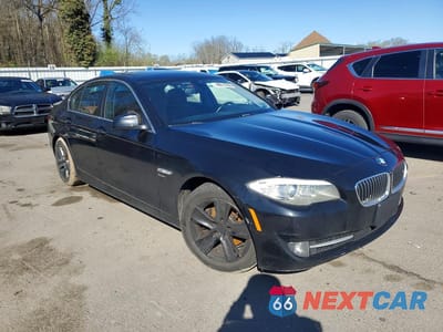 Czwarte zdjęcie samochodu z boku: 2012 BMW 528 XI VIN:WBAXH5C59CDW10081 - miniatura