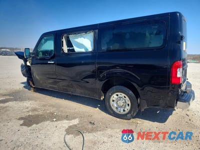 Drugie zdjęcie samochodu z przodu: 2015 NISSAN NV 3500 HD SL VIN:5BZAF0AA8FN850657 - miniatura