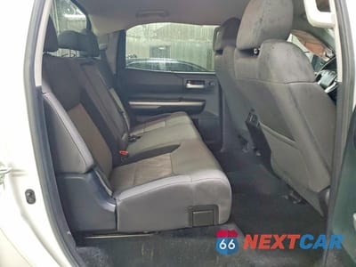 Zdjęcie 10 z 12 samochodu: 2017 TOYOTA TUNDRA SR5 VIN:5TFDW5F10HX603045 - miniatura