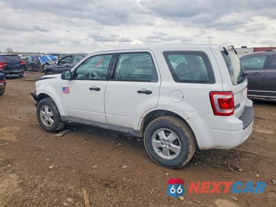 Drugie zdjęcie samochodu z przodu: 2009 FORD ESCAPE XLS VIN:1FMCU02799KB08674 - miniatura
