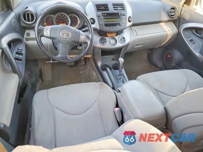 Zdjęcie 8 z 13 samochodu: 2008 TOYOTA RAV4 LIMITED VIN:JTMBD31V386083652 - miniatura