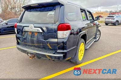 Czwarte zdjęcie samochodu z boku: 2013 TOYOTA 4RUNNER SR5 VIN:JTEBU5JRXD5143615 - miniatura