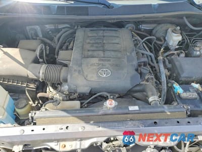 Zdjęcie 11 z 12 samochodu: 2018 TOYOTA TUNDRA SR5 VIN:5TFUY5F19JX759083 - miniatura