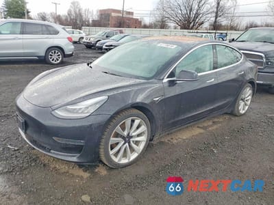 2018 TESLA MODEL 3 5YJ3E1EB2JF071816 - główne zdjęcie licytacji z USA - miniatura