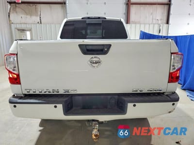 Zdjęcie 6 z 12 samochodu: 2016 NISSAN TITAN XD SV VIN:1N6BA1F40GN509537 - miniatura