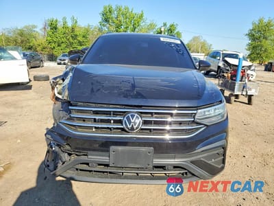 Piąte zdjęcie samochodu w środku: 2022 VOLKSWAGEN TIGUAN S VIN:3VV0B7AX1NM072166 - miniatura