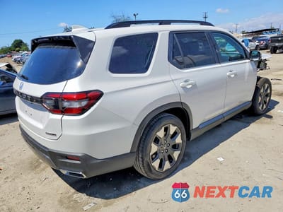 Trzecie zdjęcie samochodu z tyłu: 2026 HONDA PILOT TOURING VIN:5FNYG1H72TB006250 - miniatura