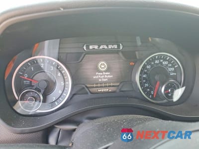 Zdjęcie 9 z 12 samochodu: 2024 RAM 1500 BIG HORN VIN:1C6RREFG8RN183900 - miniatura