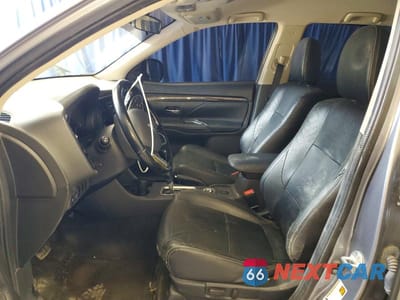 Zdjęcie 7 z 13 samochodu: 2016 MITSUBISHI OUTLANDER SE VIN:JA4AZ3A37GZ037650 - miniatura