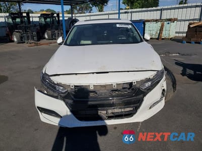 Piąte zdjęcie samochodu w środku: 2018 HONDA ACCORD EX VIN:1HGCV1F44JA141505 - miniatura