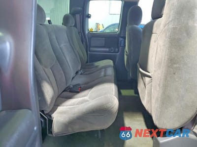 Zdjęcie 10 z 12 samochodu: 2004 CHEVROLET SILVERADO K2500 HEAVY DUTY VIN:1GCHK29204E271677 - miniatura