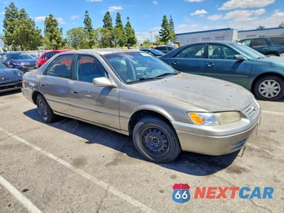 Czwarte zdjęcie samochodu z boku: 1998 TOYOTA CAMRY LE VIN:JT2BG22K3W0192966 - miniatura
