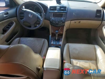 Zdjęcie 8 z 12 samochodu: 2006 HONDA ACCORD EX VIN:1HGCM56816A109549 - miniatura