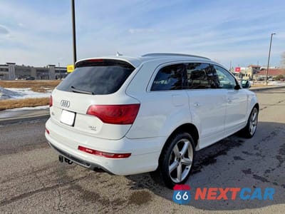 Czwarte zdjęcie samochodu z boku: 2011 AUDI Q7 PREMIUM PLUS VIN:WA1MGCFE4BD006357 - miniatura