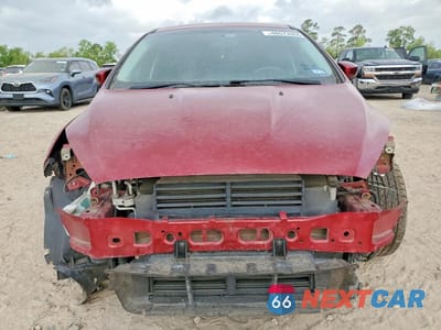 Piąte zdjęcie samochodu w środku: 2016 FORD FOCUS SE VIN:1FADP3K27GL250377 - miniatura