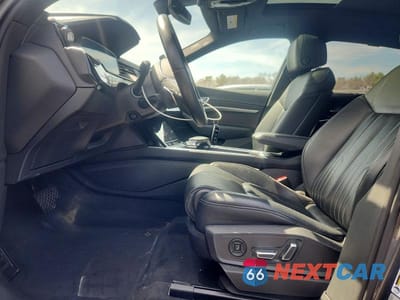 Zdjęcie 7 z 12 samochodu: 2019 AUDI E-TRON PRESTIGE VIN:WA1VAAGE3KB006838 - miniatura