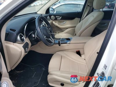 Zdjęcie 7 z 12 samochodu: 2021 MERCEDES-BENZ GLC 300 VIN:W1N0G8DB5MV322379 - miniatura