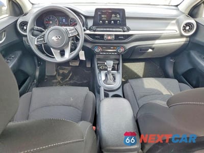 Zdjęcie 8 z 12 samochodu: 2019 KIA FORTE LXS VIN:3KPF24ADXKE016309 - miniatura
