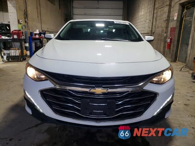 Piąte zdjęcie samochodu w środku: 2019 CHEVROLET MALIBU LT VIN:1G1ZD5ST1KF222992 - miniatura