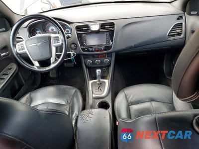 Zdjęcie 8 z 11 samochodu: 2011 CHRYSLER 200 LIMITED VIN:1C3BC2FG8BN603904 - miniatura