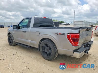 Drugie zdjęcie samochodu z przodu: 2023 FORD F150 VIN:1FTMF1E59PKF44232 - miniatura