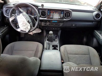 Zdjęcie 8 z 13 samochodu: 2016 TOYOTA TACOMA TRD SPORT VIN:5TFSZ5AN8GX032993 - miniatura