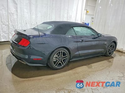 Trzecie zdjęcie samochodu z tyłu: 2021 FORD MUSTANG GT VIN:1FATP8FF7M5155632 - miniatura