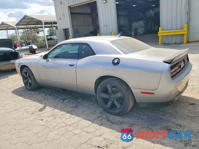 Drugie zdjęcie samochodu z przodu: 2017 DODGE CHALLENGER SXT VIN:2C3CDZAG7HH641031 - miniatura