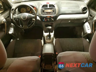 Zdjęcie 8 z 12 samochodu: 2002 TOYOTA RAV4 BASE VIN:JTEHH20V426038619 - miniatura