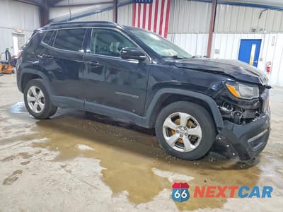 Czwarte zdjęcie samochodu z boku: 2020 JEEP COMPASS LATITUDE VIN:3C4NJDBB4LT219625 - miniatura