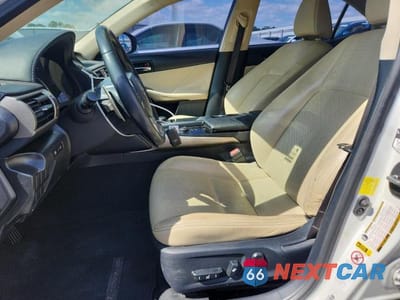 Zdjęcie 7 z 12 samochodu: 2014 LEXUS IS 250 VIN:JTHBF1D2XE5022556 - miniatura