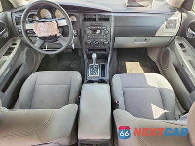 Zdjęcie 8 z 12 samochodu: 2007 DODGE CHARGER SE VIN:2B3KA43R17H622279 - miniatura