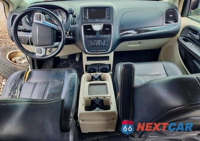 Zdjęcie 8 z 12 samochodu: 2012 CHRYSLER TOWN & COUNTRY TOURING VIN:2C4RC1BG2CR422991 - miniatura
