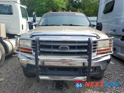 Piąte zdjęcie samochodu w środku: 2000 FORD F350 SRW SUPER DUTY VIN:1FTWX33F5YEA60202 - miniatura