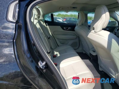 Zdjęcie 10 z 12 samochodu: 2019 VOLVO S60 T5 MOMENTUM VIN:7JR102FK4KG001723 - miniatura
