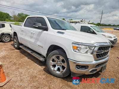 Czwarte zdjęcie samochodu z boku: 2022 RAM 1500 BIG HORN VIN:1C6SRFFT1NN312882 - miniatura