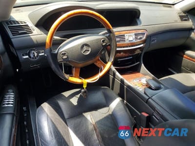 Zdjęcie 8 z 12 samochodu: 2007 MERCEDES-BENZ CL 550 VIN:WDDEJ71X87A005478 - miniatura