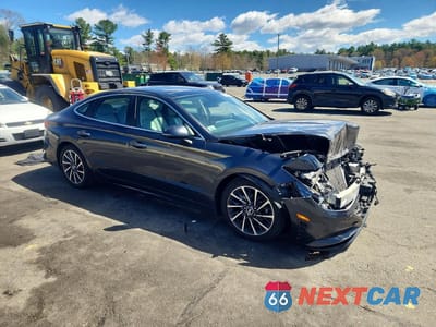 Czwarte zdjęcie samochodu z boku: 2021 HYUNDAI SONATA LIMITED VIN:5NPEH4J24MH119426 - miniatura