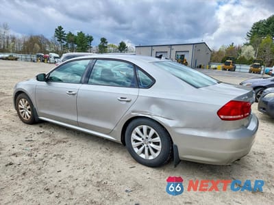 Drugie zdjęcie samochodu z przodu: 2014 VOLKSWAGEN PASSAT S VIN:1VWAT7A30EC068881 - miniatura