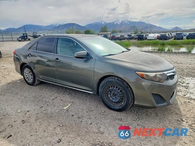 Czwarte zdjęcie samochodu z boku: 2014 TOYOTA CAMRY LE VIN:4T4BF1FK2ER362581 - miniatura