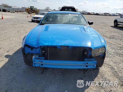 Piąte zdjęcie samochodu w środku: 2014 FORD MUSTANG VIN:1ZVBP8AM7E5255952 - miniatura