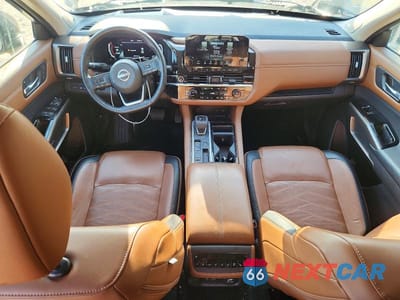 Zdjęcie 8 z 13 samochodu: 2024 NISSAN PATHFINDER PLATINUM VIN:5N1DR3DH4RC246789 - miniatura